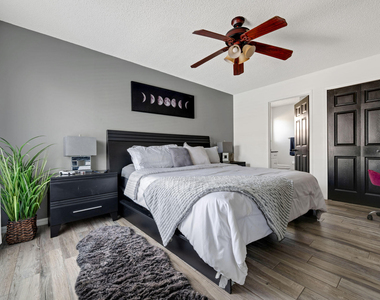 601 Sw Icon Avenue - Photo Thumbnail 10