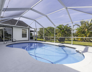 601 Sw Icon Avenue - Photo Thumbnail 20