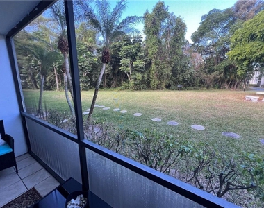 1009 Green Pine Boulevard - Photo Thumbnail 4