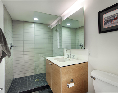 3261 E Camelback Road - Photo Thumbnail 16
