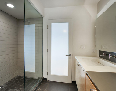 3261 E Camelback Road - Photo Thumbnail 23
