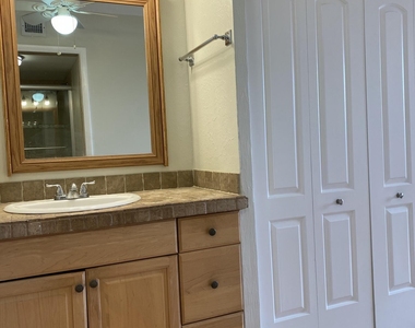 4 Royal Palm Way - Photo Thumbnail 14