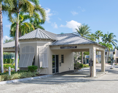 4 Royal Palm Way - Photo Thumbnail 25