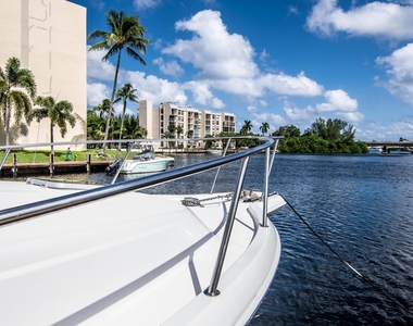 4 Royal Palm Way - Photo Thumbnail 30