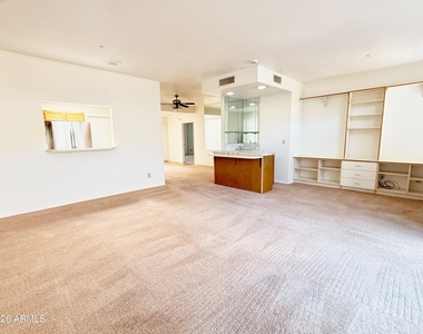 11766 E Becker Lane - Photo Thumbnail 7