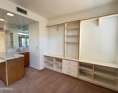 11766 E Becker Lane - Photo Thumbnail 9