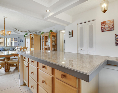 308 Golfview Road - Photo Thumbnail 4
