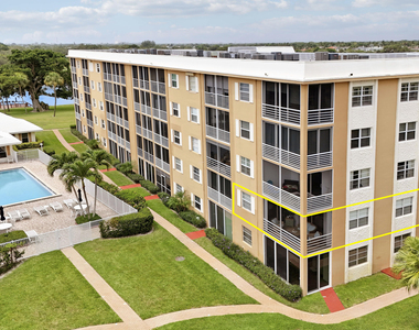 308 Golfview Road - Photo Thumbnail 2