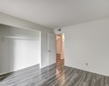 4850 E Desert Cove Avenue - Photo Thumbnail 21