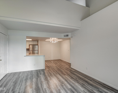 4850 E Desert Cove Avenue - Photo Thumbnail 8