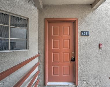 4850 E Desert Cove Avenue - Photo Thumbnail 32