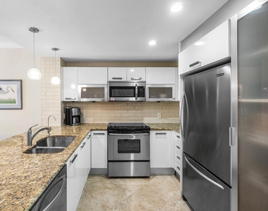 3604 S Ocean Boulevard - Photo Thumbnail 4