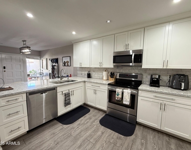7920 E Arlington Road - Photo Thumbnail 6