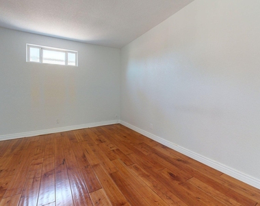 2534 S Grandview Avenue - Photo Thumbnail 20