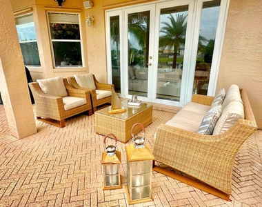 6489 Marbletree Lane - Photo Thumbnail 19