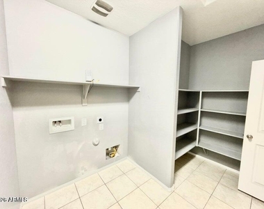 30927 W Indianola Avenue - Photo Thumbnail 24