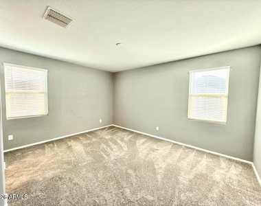 30927 W Indianola Avenue - Photo Thumbnail 15