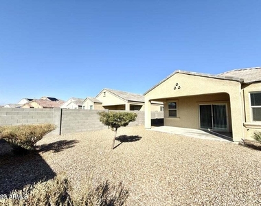 30927 W Indianola Avenue - Photo Thumbnail 28