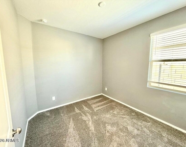 30927 W Indianola Avenue - Photo Thumbnail 5