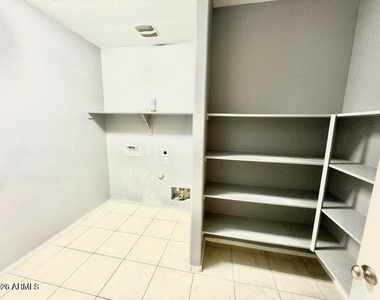 30927 W Indianola Avenue - Photo Thumbnail 23