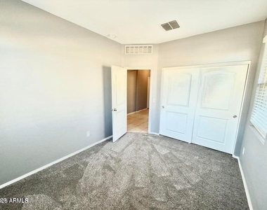 30927 W Indianola Avenue - Photo Thumbnail 2