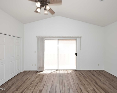 6006 N 5th Place - Photo Thumbnail 20