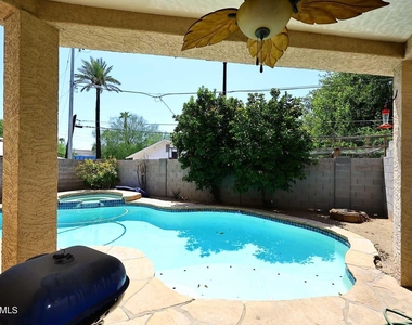 6006 N 5th Place - Photo Thumbnail 28