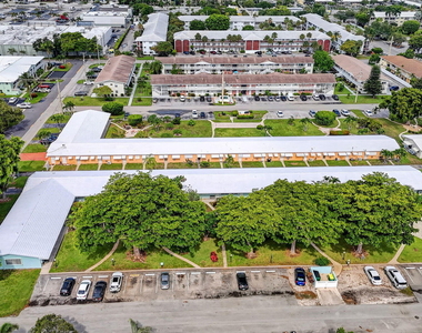 3801 Ne 22nd Terrace - Photo Thumbnail 15