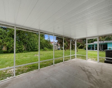 205 Sw Voltair Terrace - Photo Thumbnail 18