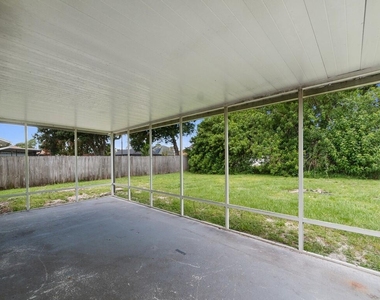 205 Sw Voltair Terrace - Photo Thumbnail 19