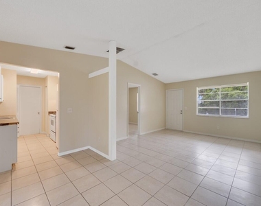 205 Sw Voltair Terrace - Photo Thumbnail 11