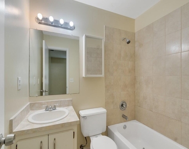 205 Sw Voltair Terrace - Photo Thumbnail 5