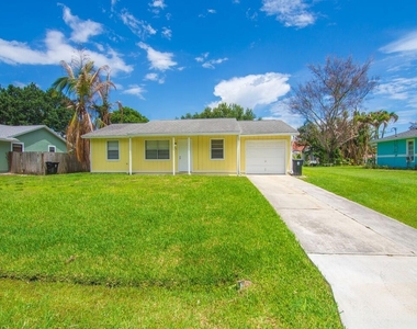 205 Sw Voltair Terrace - Photo Thumbnail 30