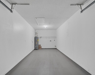 205 Sw Voltair Terrace - Photo Thumbnail 17