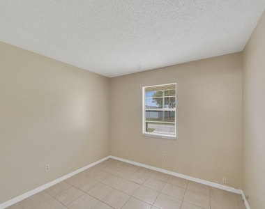 205 Sw Voltair Terrace - Photo Thumbnail 15