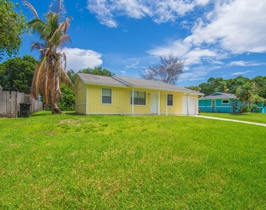 205 Sw Voltair Terrace - Photo Thumbnail 27