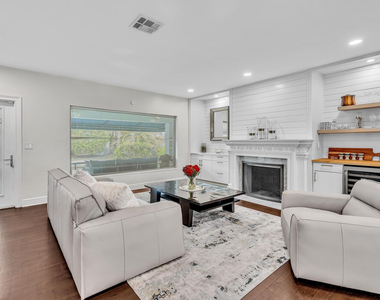 746 Ne 16th Terrace - Photo Thumbnail 10