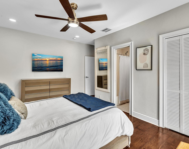 746 Ne 16th Terrace - Photo Thumbnail 30