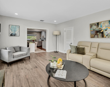 746 Ne 16th Terrace - Photo Thumbnail 20