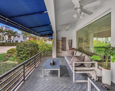 746 Ne 16th Terrace - Photo Thumbnail 4