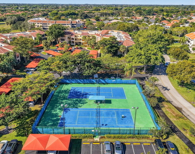 7484 La Paz Boulevard - Photo Thumbnail 38