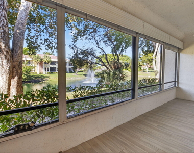 7484 La Paz Boulevard - Photo Thumbnail 3