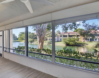 7484 La Paz Boulevard - Photo Thumbnail 5