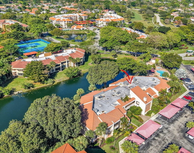 7484 La Paz Boulevard - Photo Thumbnail 43