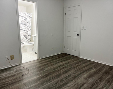 4135 Nw 88th Avenue - Photo Thumbnail 7