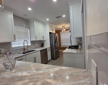 3003 Pigeon Hawk Court - Photo Thumbnail 13
