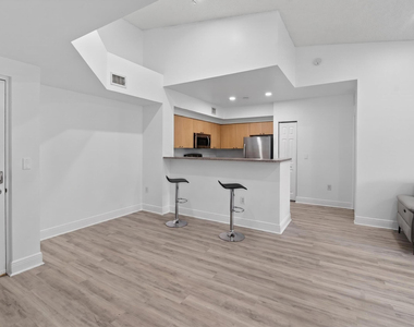 8020 N Nob Hill Road - Photo Thumbnail 8