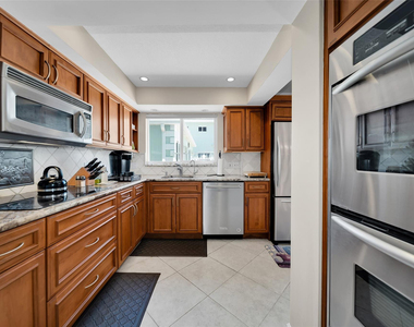 5400 N Ocean Boulevard - Photo Thumbnail 16