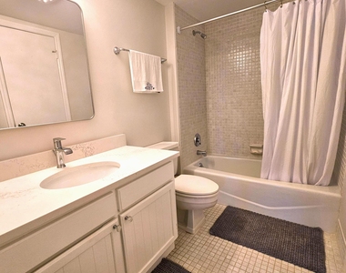 1357 Ne Ocean Boulevard - Photo Thumbnail 8