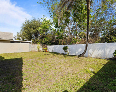 181 Sw 203rd Avenue - Photo Thumbnail 16